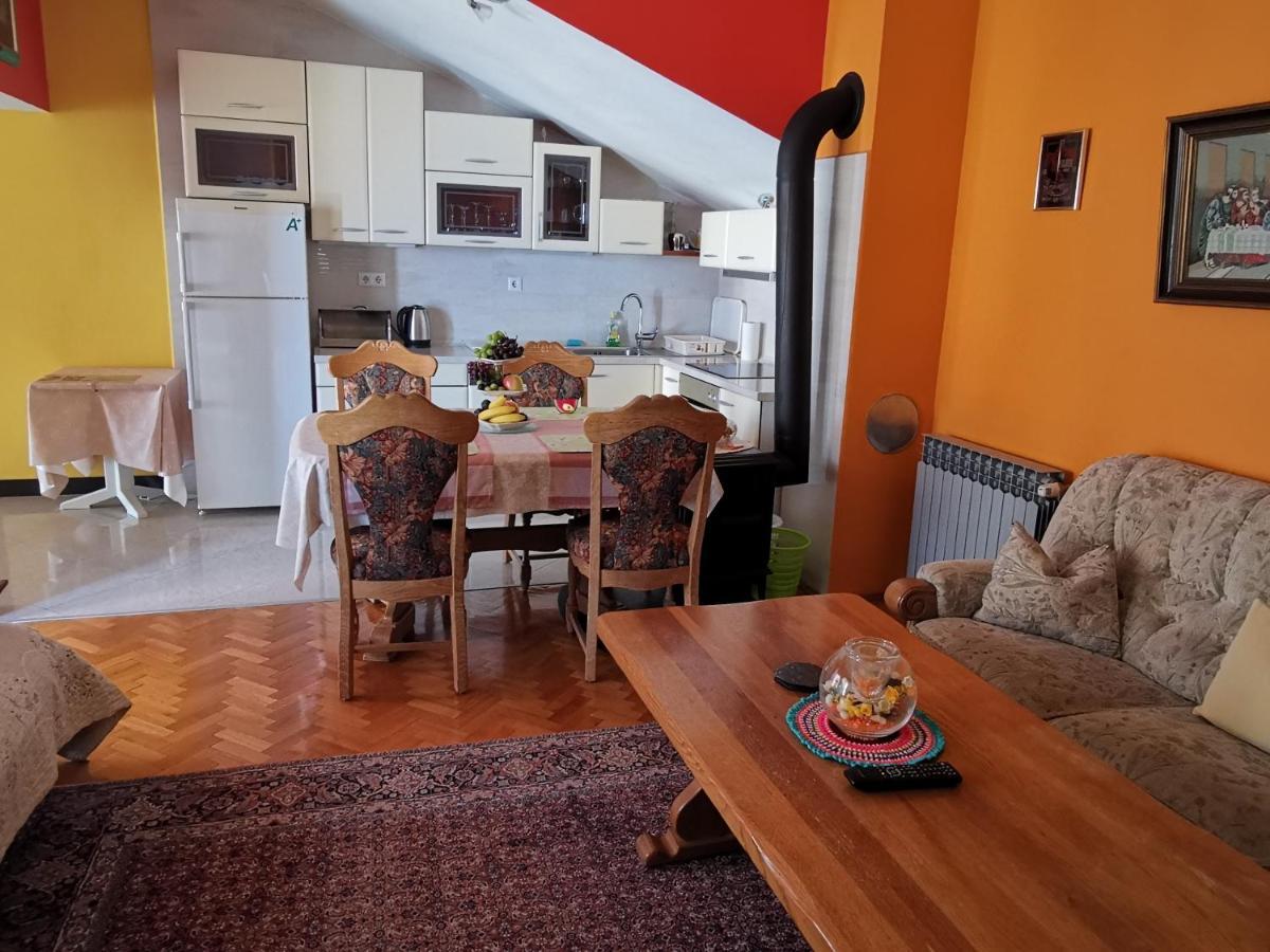 Nina Apartments Podstrana Bagian luar foto