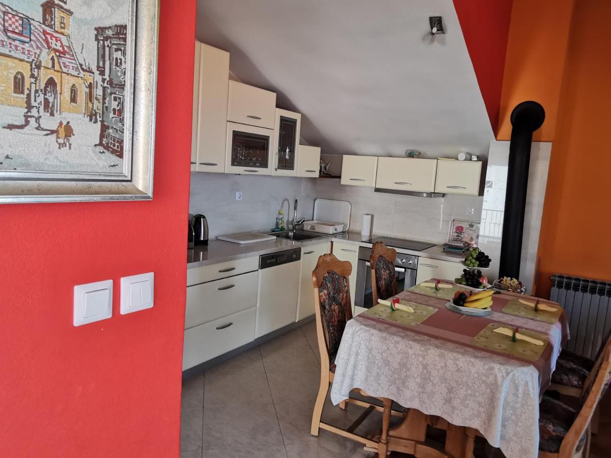 Nina Apartments Podstrana Bagian luar foto