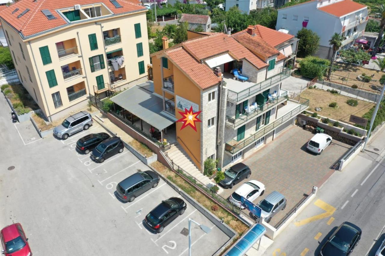 Nina Apartments Podstrana Bagian luar foto