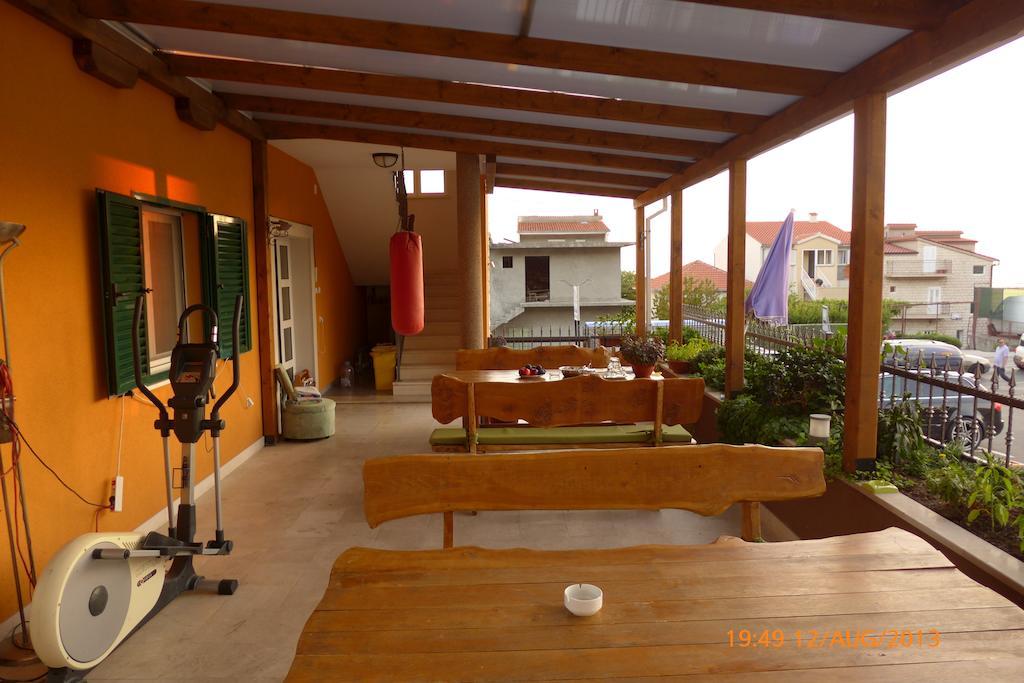 Nina Apartments Podstrana Bagian luar foto