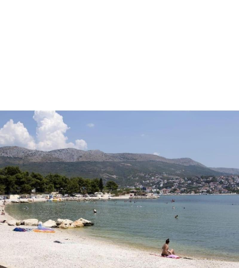 Nina Apartments Podstrana Bagian luar foto