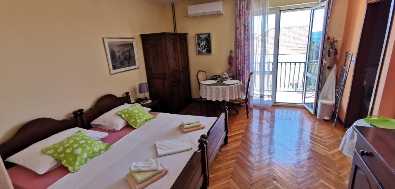 Nina Apartments Podstrana Bagian luar foto