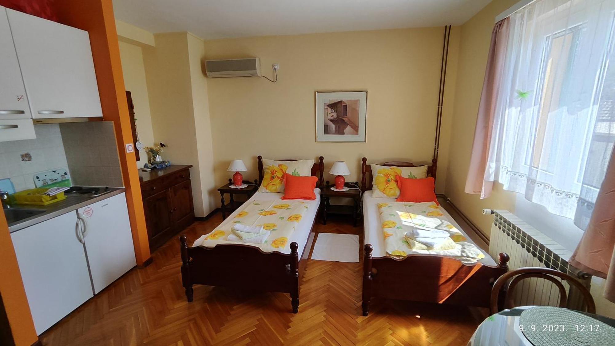 Nina Apartments Podstrana Bagian luar foto