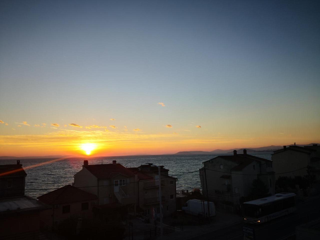 Nina Apartments Podstrana Bagian luar foto