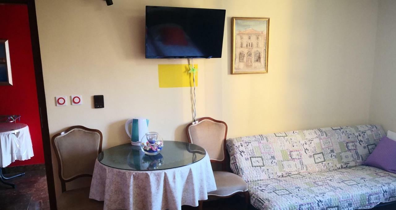 Nina Apartments Podstrana Bagian luar foto